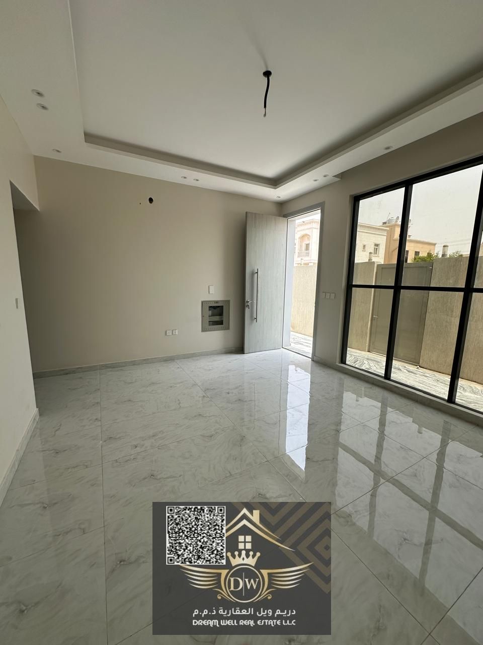 FOUR BED ROOM VILLAH AVAILABLE FOR SALE BEAUTIFULL COMMUNITY MAJLIS HALL PLUS MADEROOM