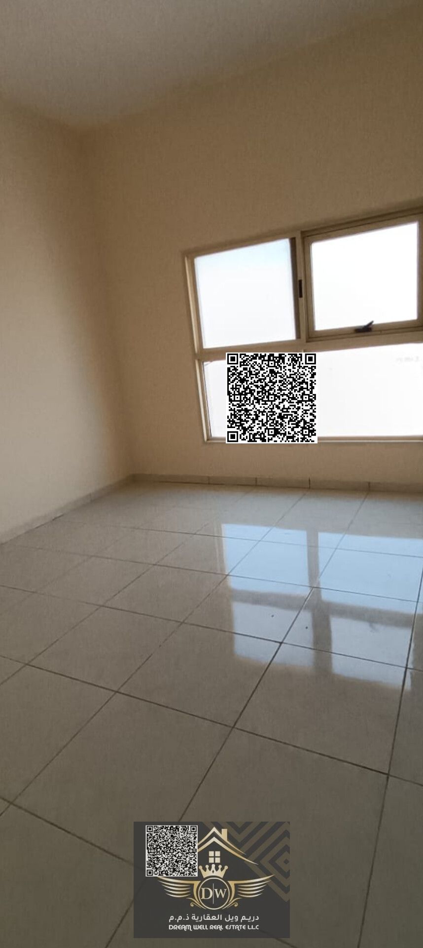 Two bed room apartment available for sale decorated apartment cleaned and well maintained vacant