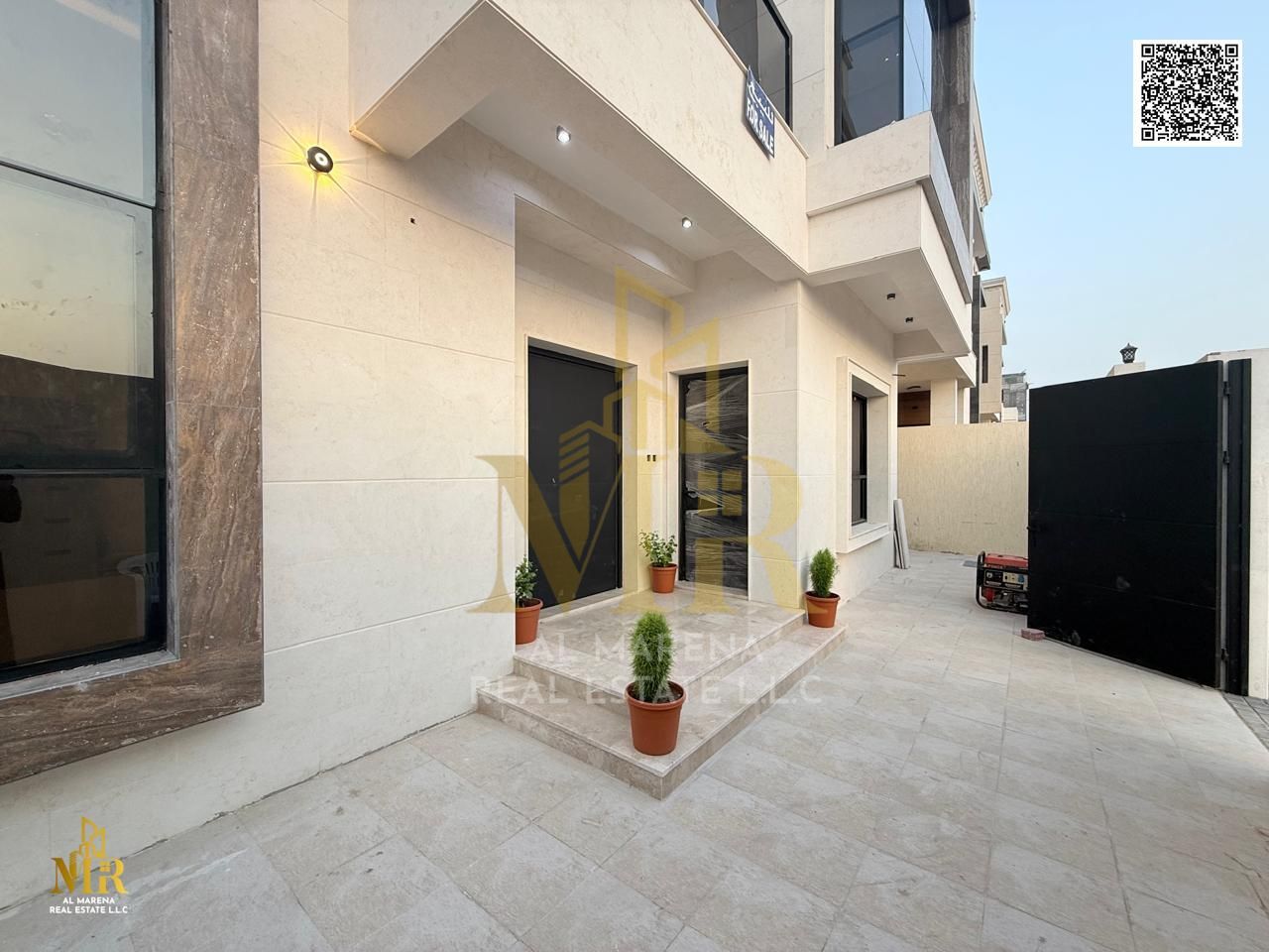 Luxury villa for sale in Al Helio 2 - Ajman. Location: Al Helio 2 - Ajman Emirate Land area: 3,014 square feet Built-in area: 3,400 square feet Design
