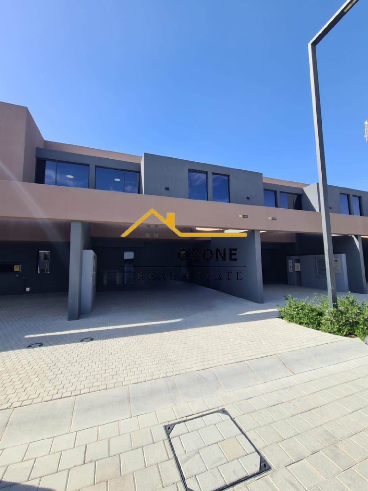 Luxurious villa | iconic location| brand new| Maid room | Graden | 4 cheques