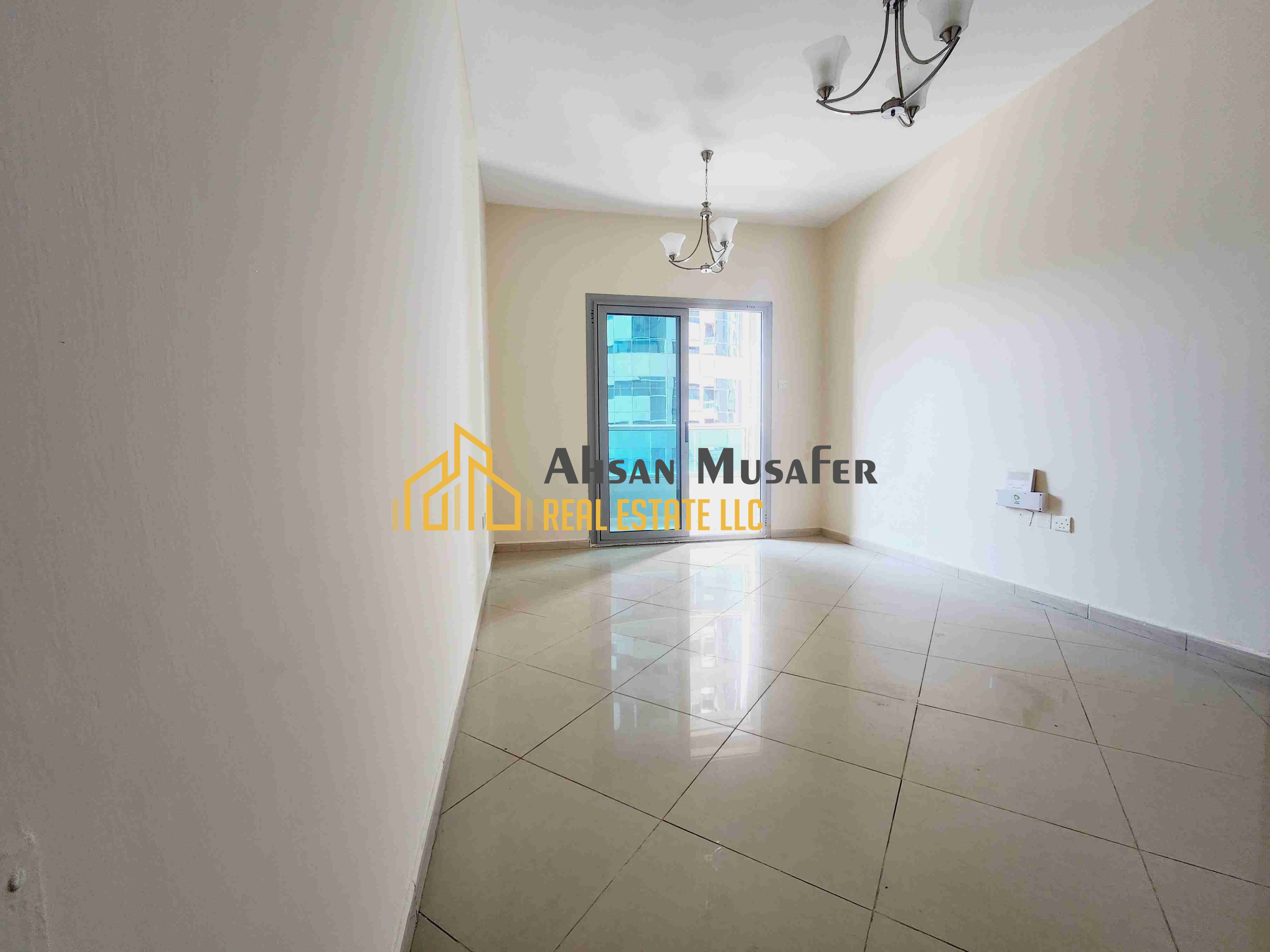 NO COMMISSION//+10 DAYS FREE) EASY EXIT TO DUBAI NEAR SAHARA CENTRE 5 MINT BY WALK RTA BUS STOP LAST UNIT 1BHK WITH ONE WASHROOM WITH BALCONY