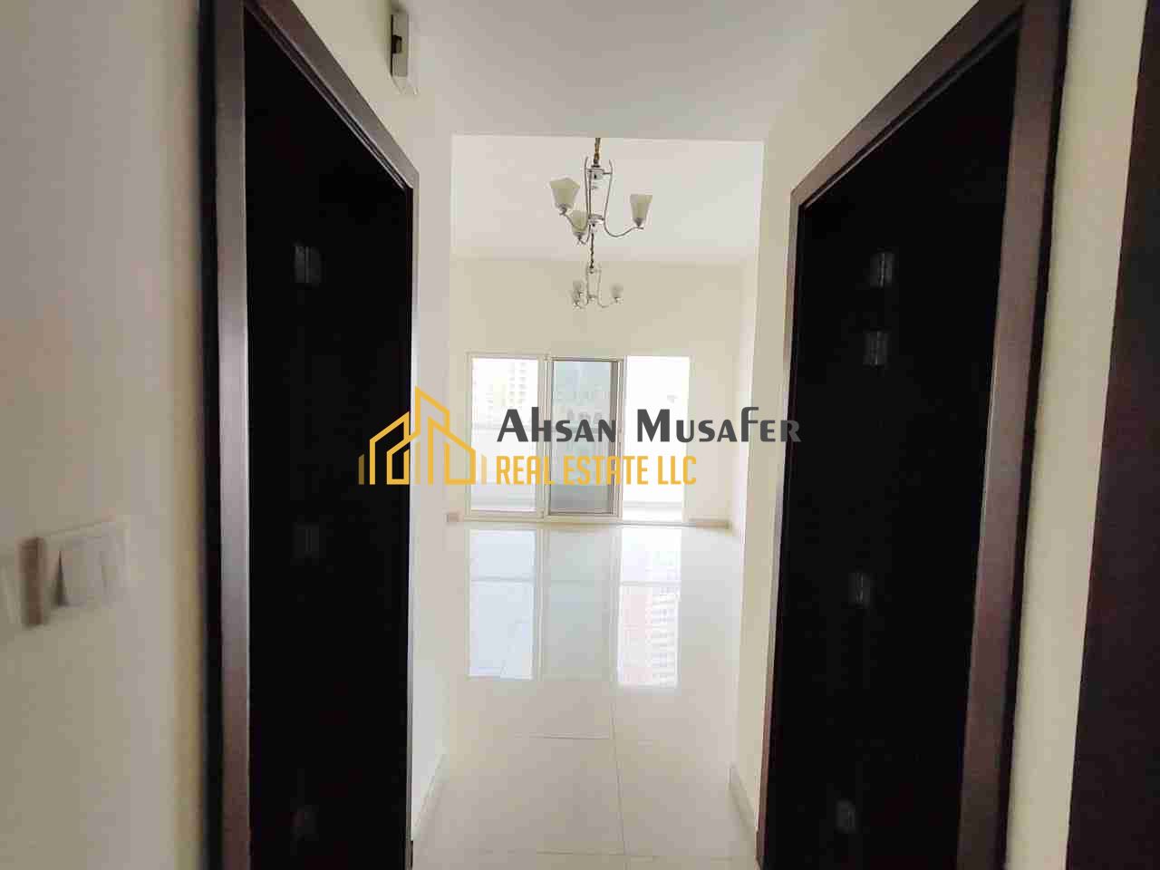 //BRAND NEW BUILDING//PARKING FREE+BALCONY ALSO HAVE// EASY EXIT TO DUBAI NEAR RTA BUS STOP LAST UNIT 1BHK AVAILABLE WITH 2 WASHROOM 4CHQS