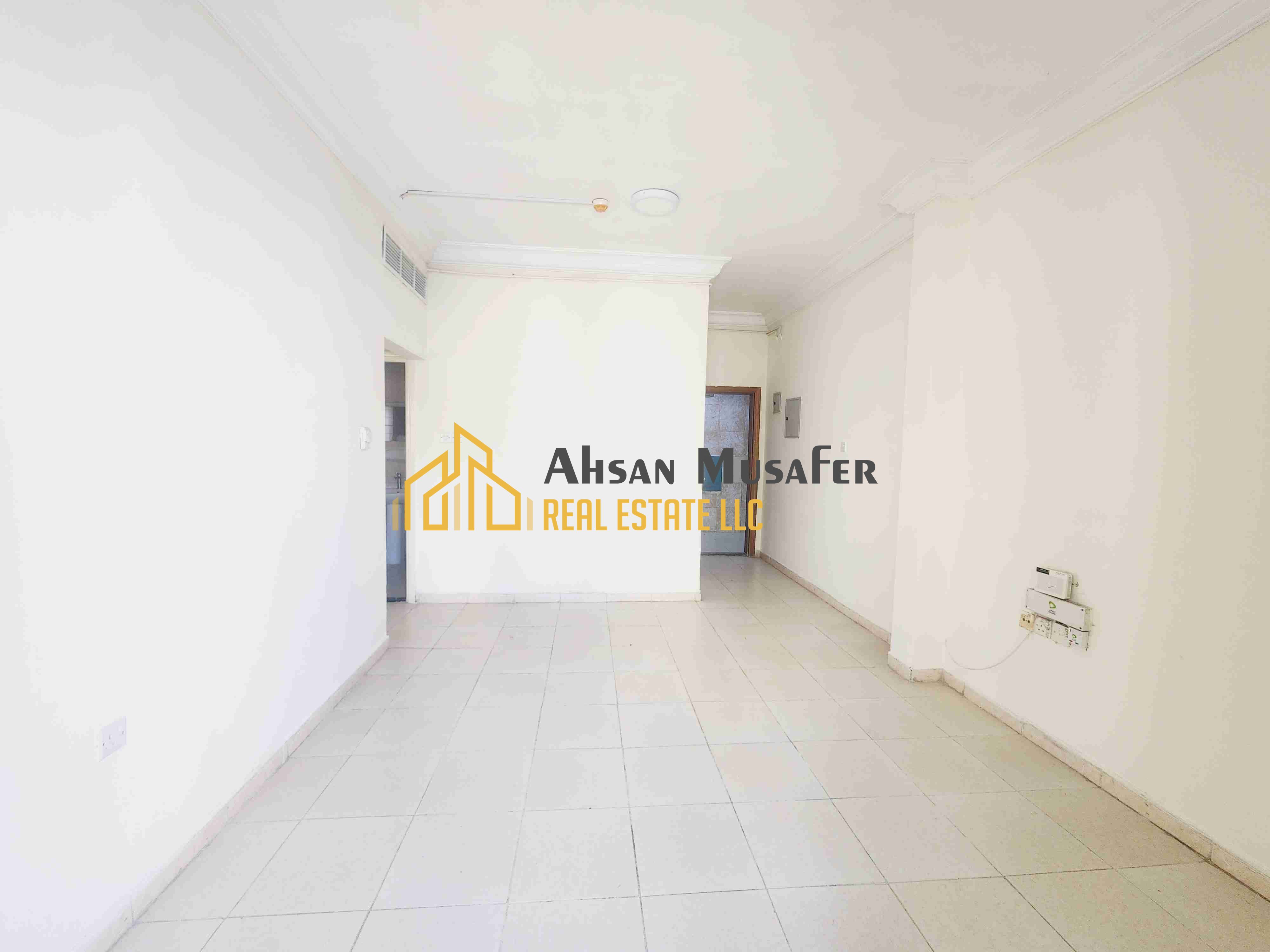 //PRIME LOCATION//ONE MONTH FREE+BALCONY ALSO HAVE+1BHK AVAILABLE WITH 1WASHROOMS,EASY ACCESS TO DUBAI NEAR RTA BUS STOP AL NAHDA SHARJAH