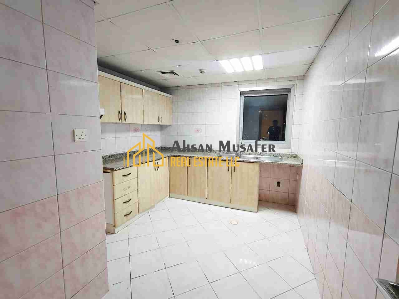NO COMMISSION//SAME SAHARA CENTRE LINE//HALL SEPARATE// EASY EXIT TO DUBAI NEAR SAHARA CENTRE NEAR RTA BUS STOP LAST UNIT 2BHK WITH 2 WASHROOMS