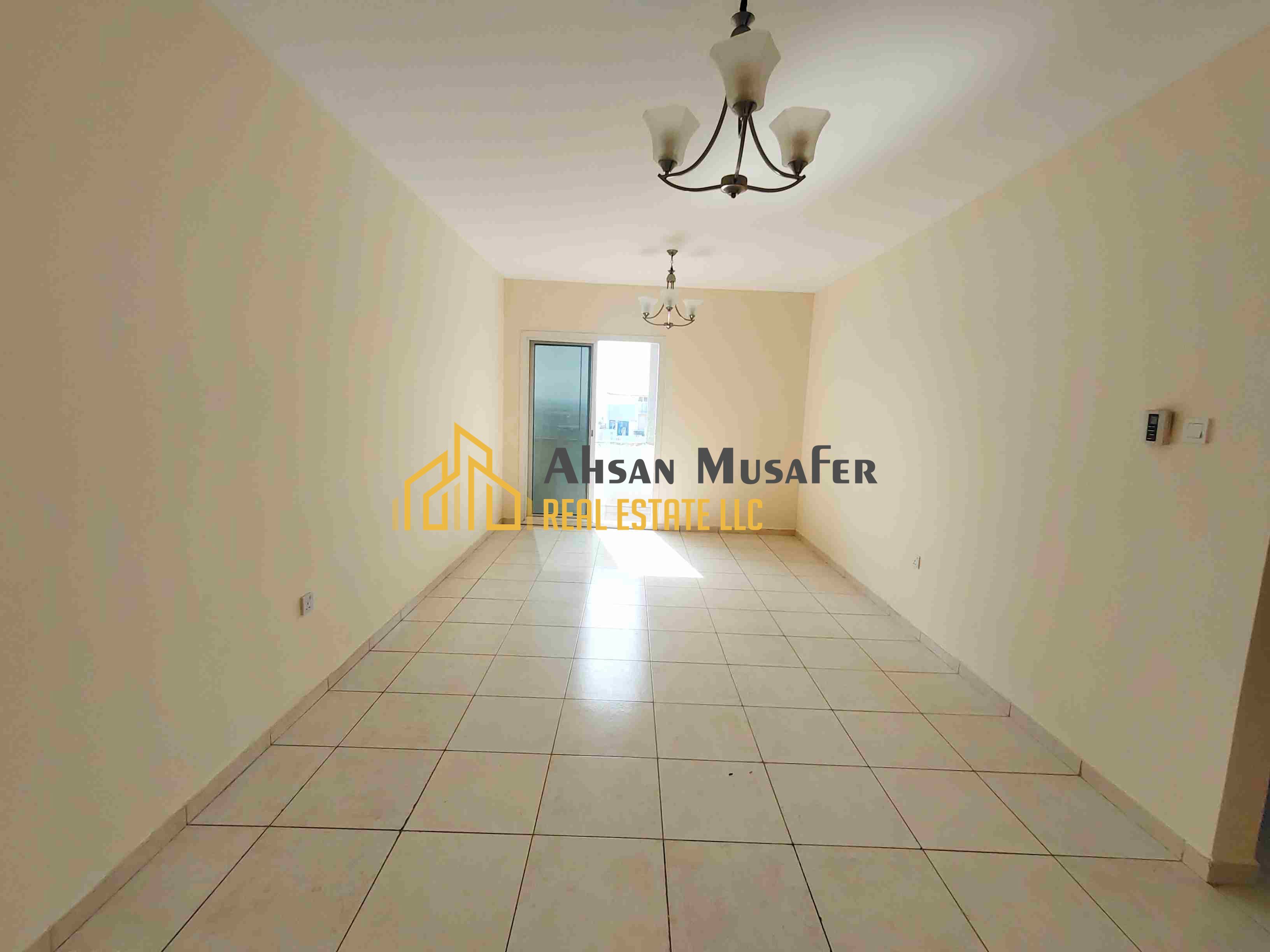 (NO COMMISSION)BRIGHT AND SINE 1BHK APARTMENT || 10 DAYS FREE || 2 WASHROOMS || BIG BALCONY || FAMILY BUILDING || SAHARA OPPOSITE SIDE ||