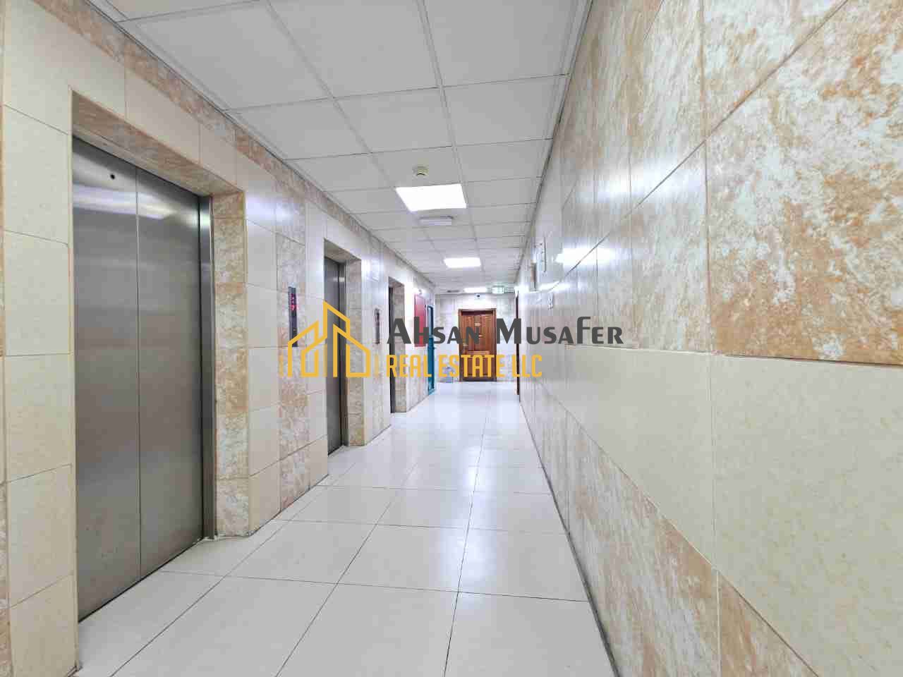 PRIME LOCATION//ONE MONTH FREE//6CHQS//EASY EXIT TO DUBAI NEAR SAHARA CENTRE AND NEAR RTA BUS STOP LAST UNIT 1BHK WITH 1WASHROOM AL NAHDA SHARJAH