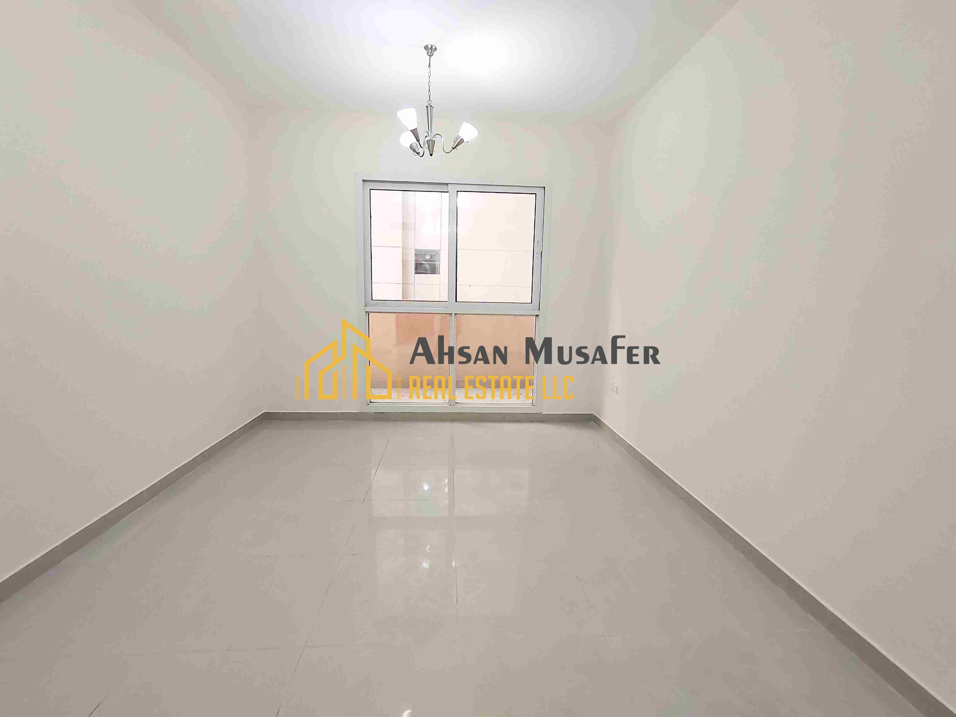 SPECIOUS 1BHK APARTMENT || PARKING FREE || PRIME LOCATION || SAHARA OPPOSITE SIDE || FAMILY BUILDING || NEAT AND CLEAN APARTMENTS ||