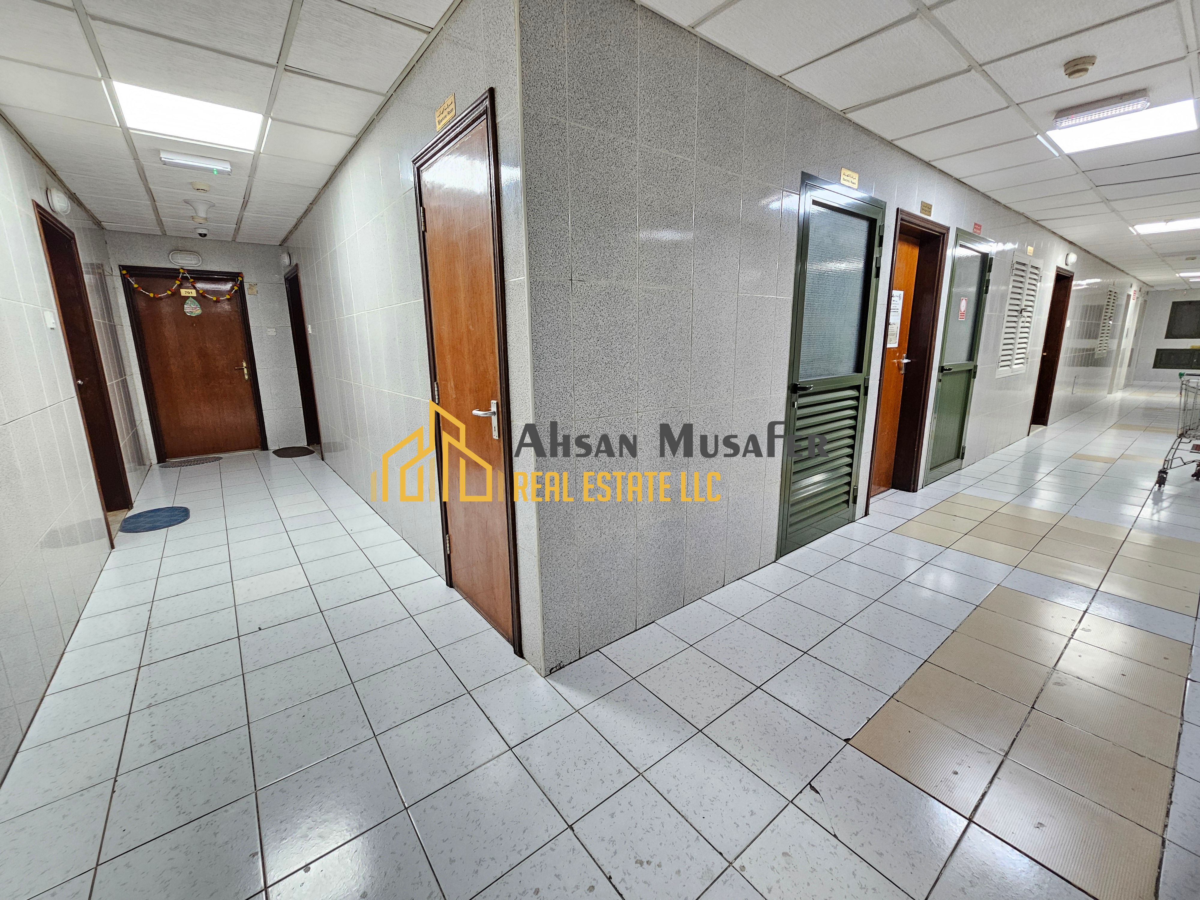 NO COMISSION 1BHK JUST 33K WITH BALCONY, GYM, 4 CHEQS NEAR DUBAI BORDER NAHDA SHARJAH