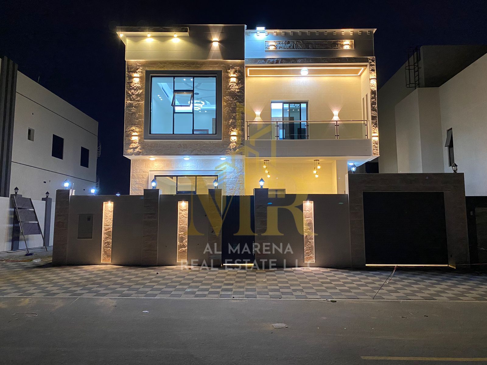 For Sale – Luxury Two-Story Villa in Al Yasmeen – Ajman | 5 Master Bedrooms | Majlis + 2 Living Halls | Maid’s Room | Modern Kitchen | Plot Area: 3