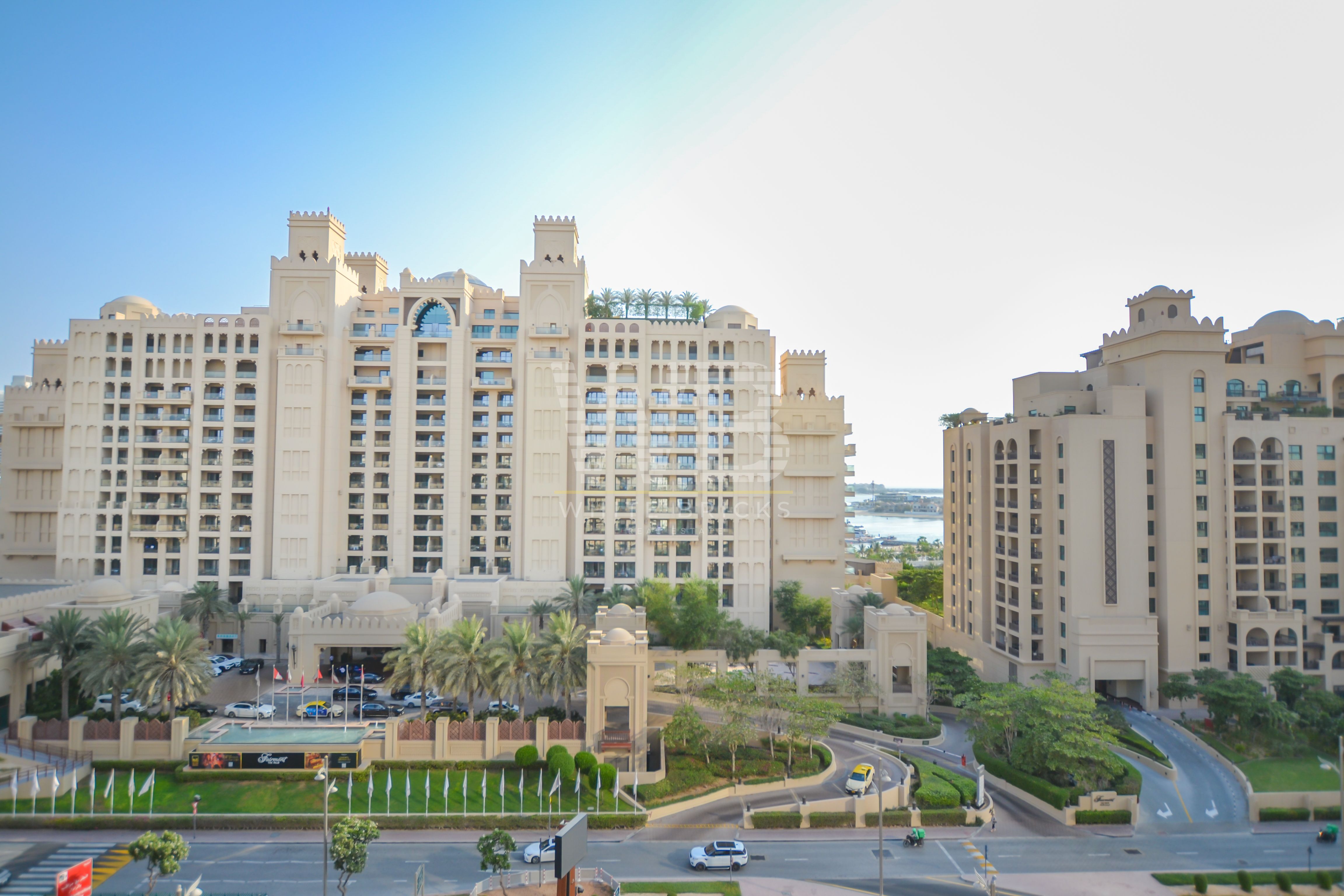 LUXURY LIVING | PRESTIGIOUS ADDRESS | VACANT