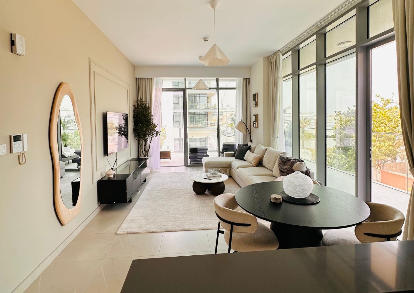 SOPHISTICATED | CANAL FRONT | MOVE-IN READY | MOTIVATED SELLER