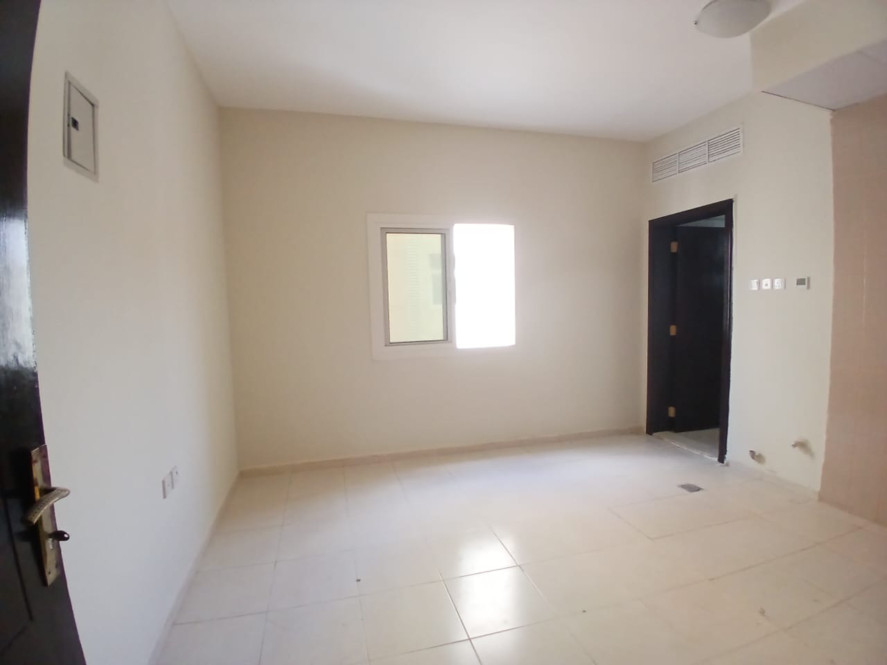 Luxury studio apartments IN MUWALIEH