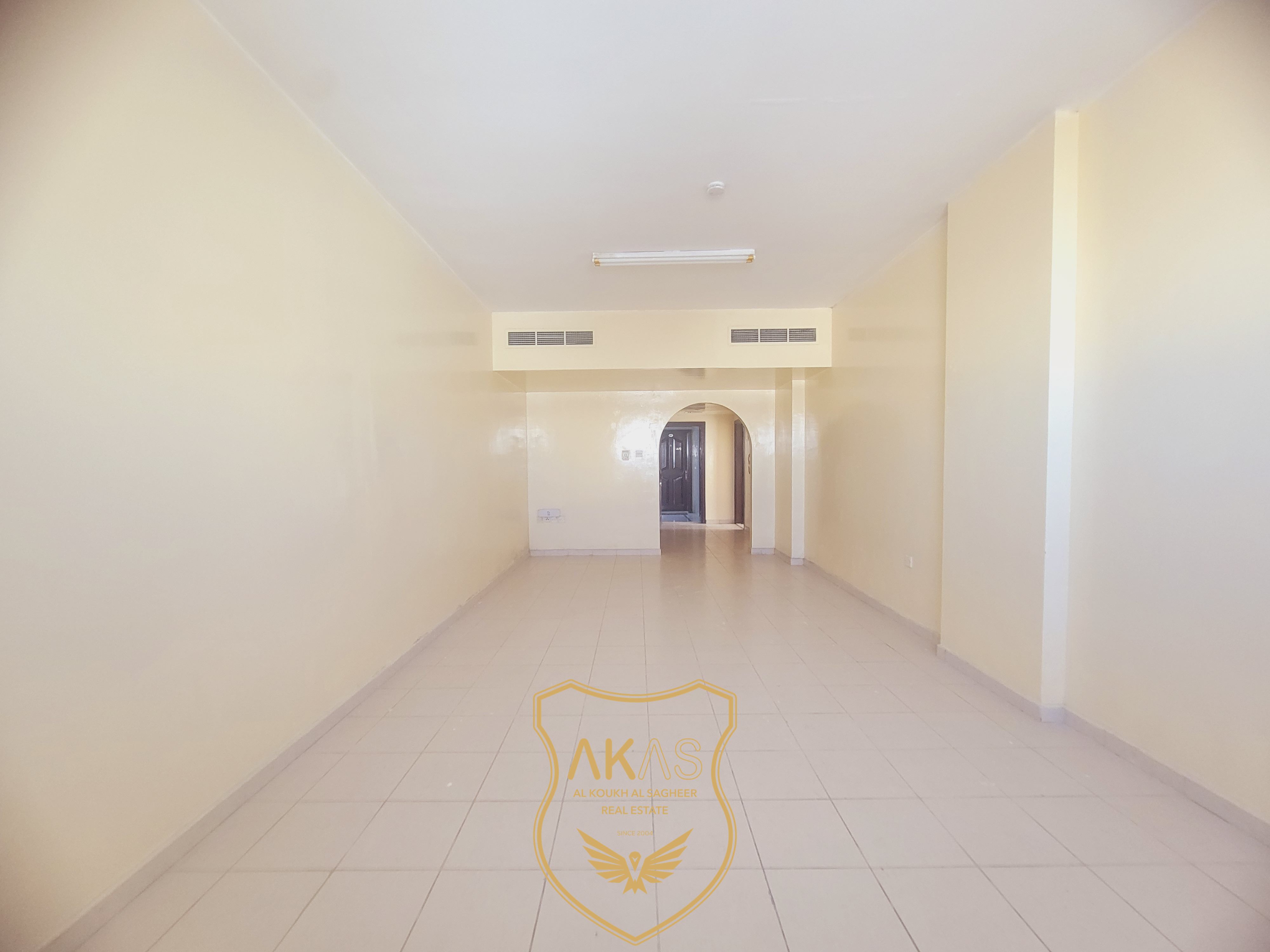 Spacious 2bhk with central ac&gas with balcony family building ready to move only 33k