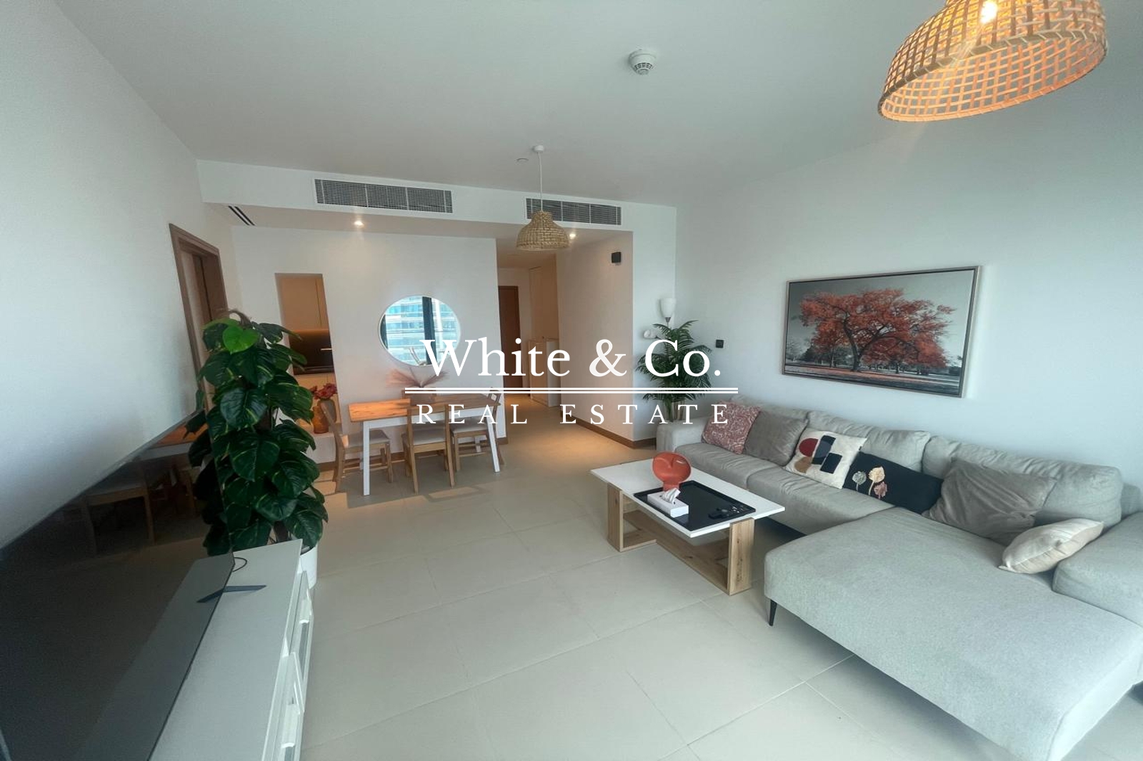 High Floor |Chiller Free| Luxury