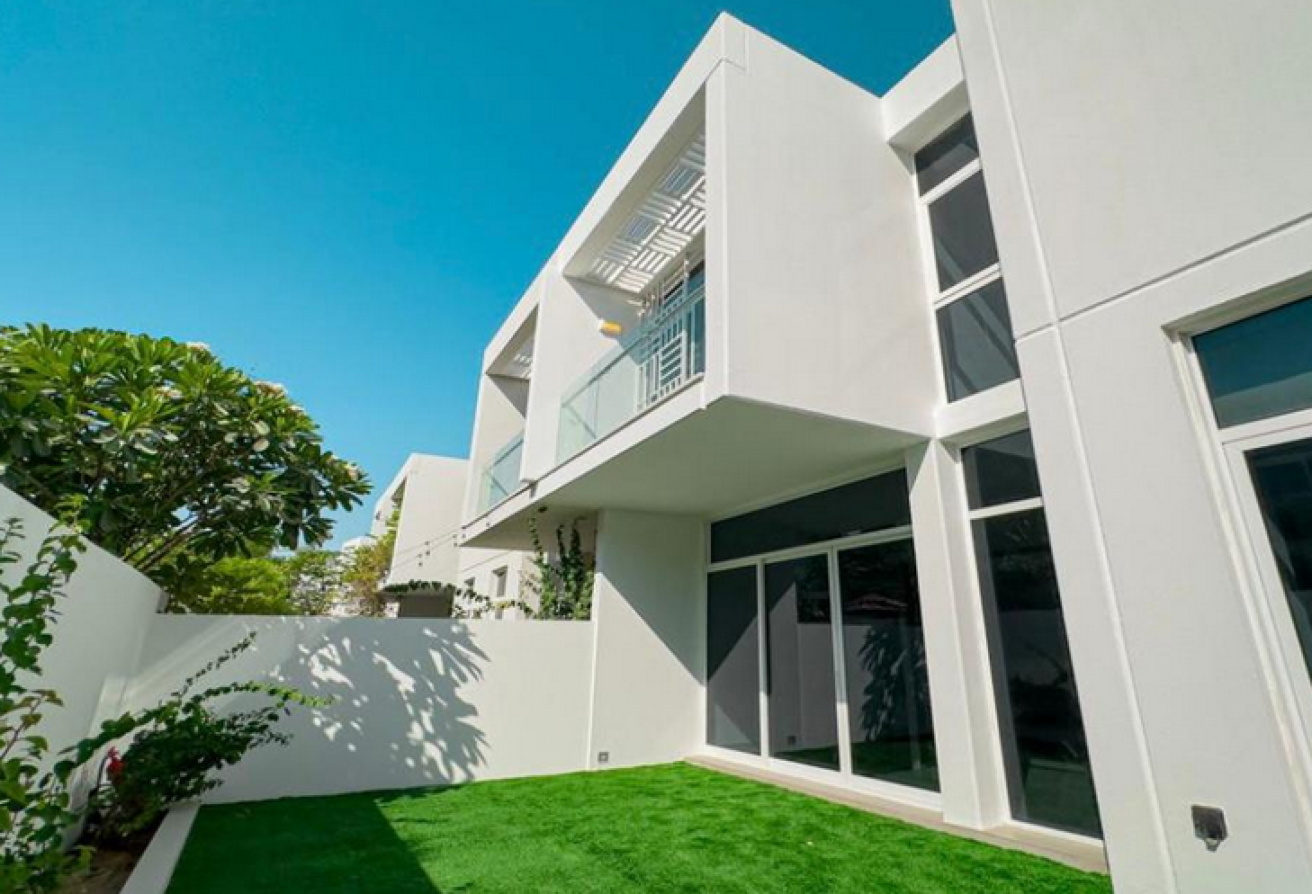 3-BED ROOM FOR RENT | SPACIOUS LAYOUT