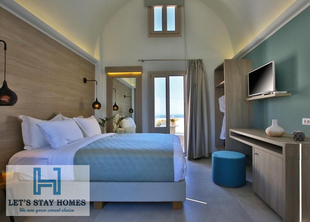 Affordable Luxury | Pool & Gym Access | Free Parking | Near Metro | 24/7 Safe | Sleek Modern Rooms