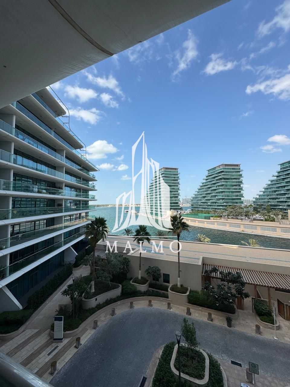 Luxury Apartment With Fully Sea View