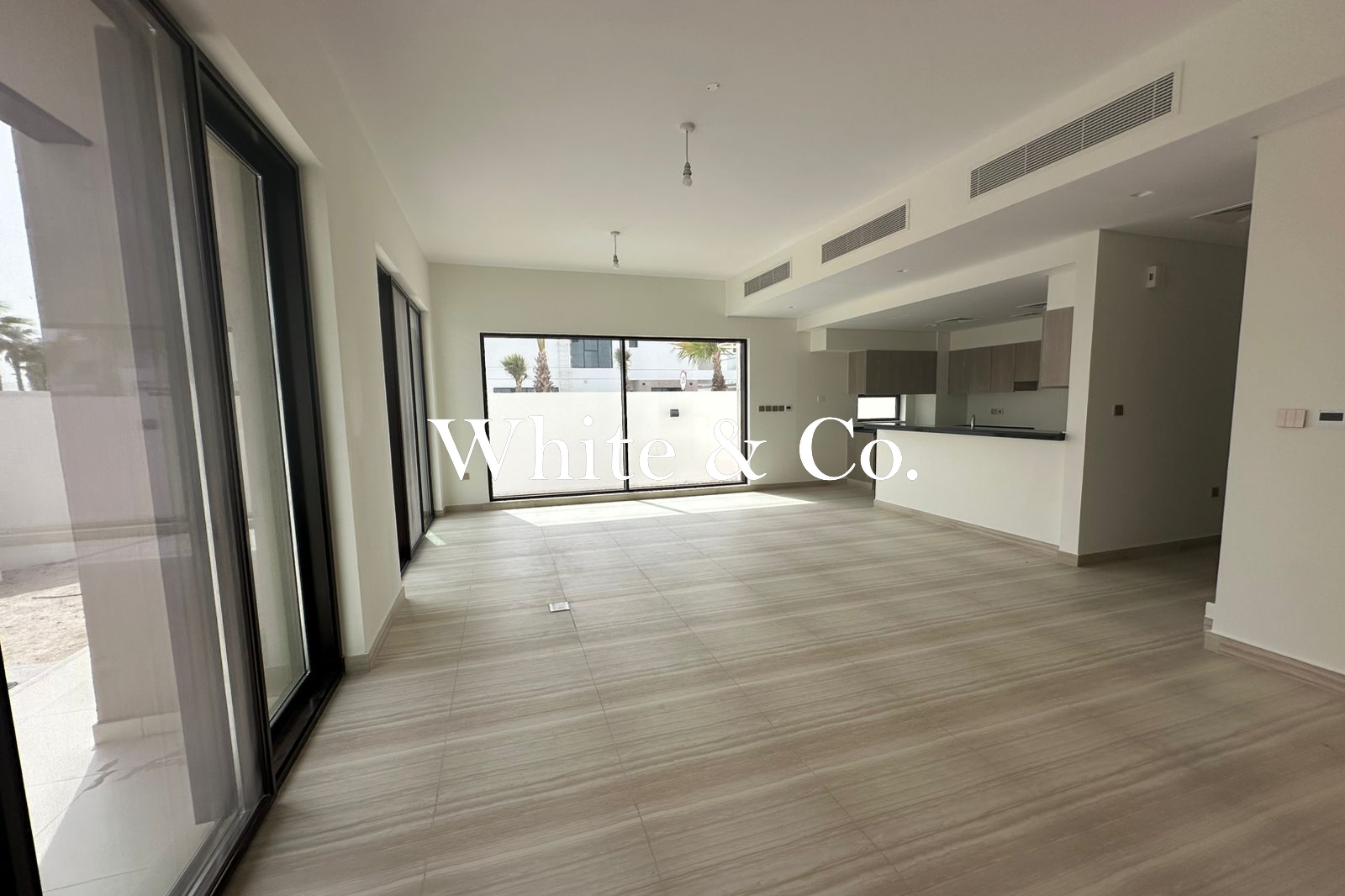Large Layout | Single Row | VASTU Unit