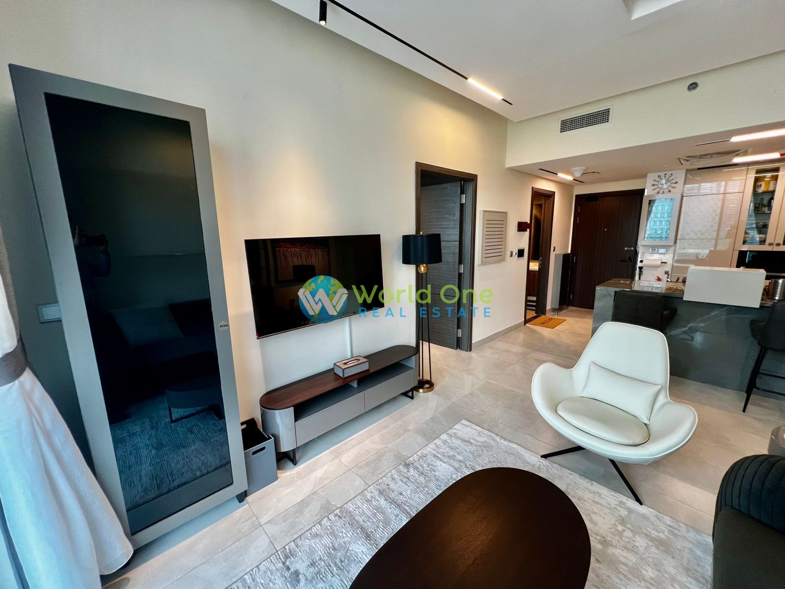 Burj Khalifa View | Elegant Interiors | Fully Furnished