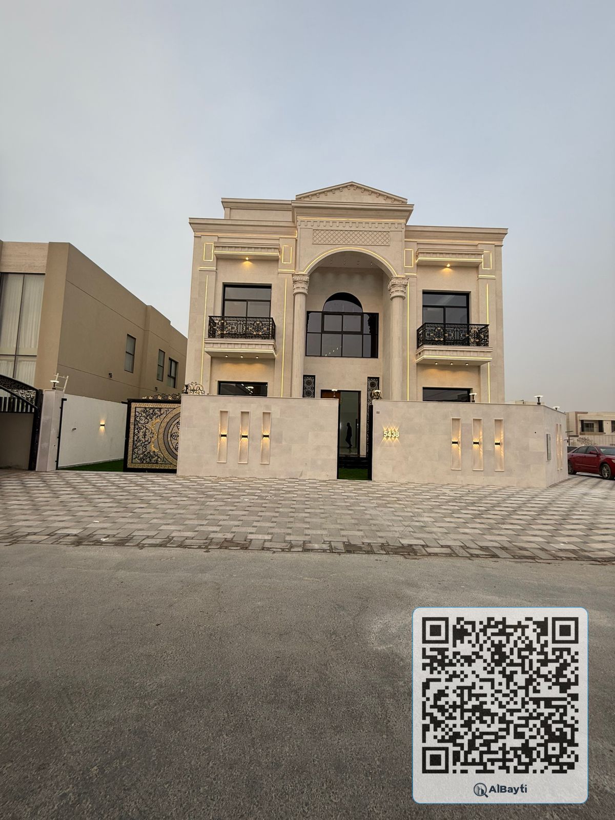 Corner Luxurious Villa In Yasmeen | 6 master Bedrooms | 4300 SQFT | Build Up 5650