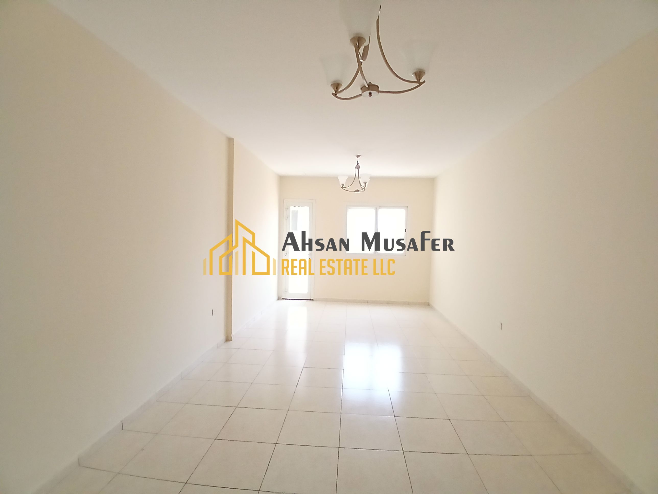 LAVISH 2BHK APARTMENT//WITH BALCONY// FAMILY BUILDING//WITH GYM POOL//ON PRIME LOCATION//EASY EXIT TO DUBAI//4 CHQS PAYMENT//