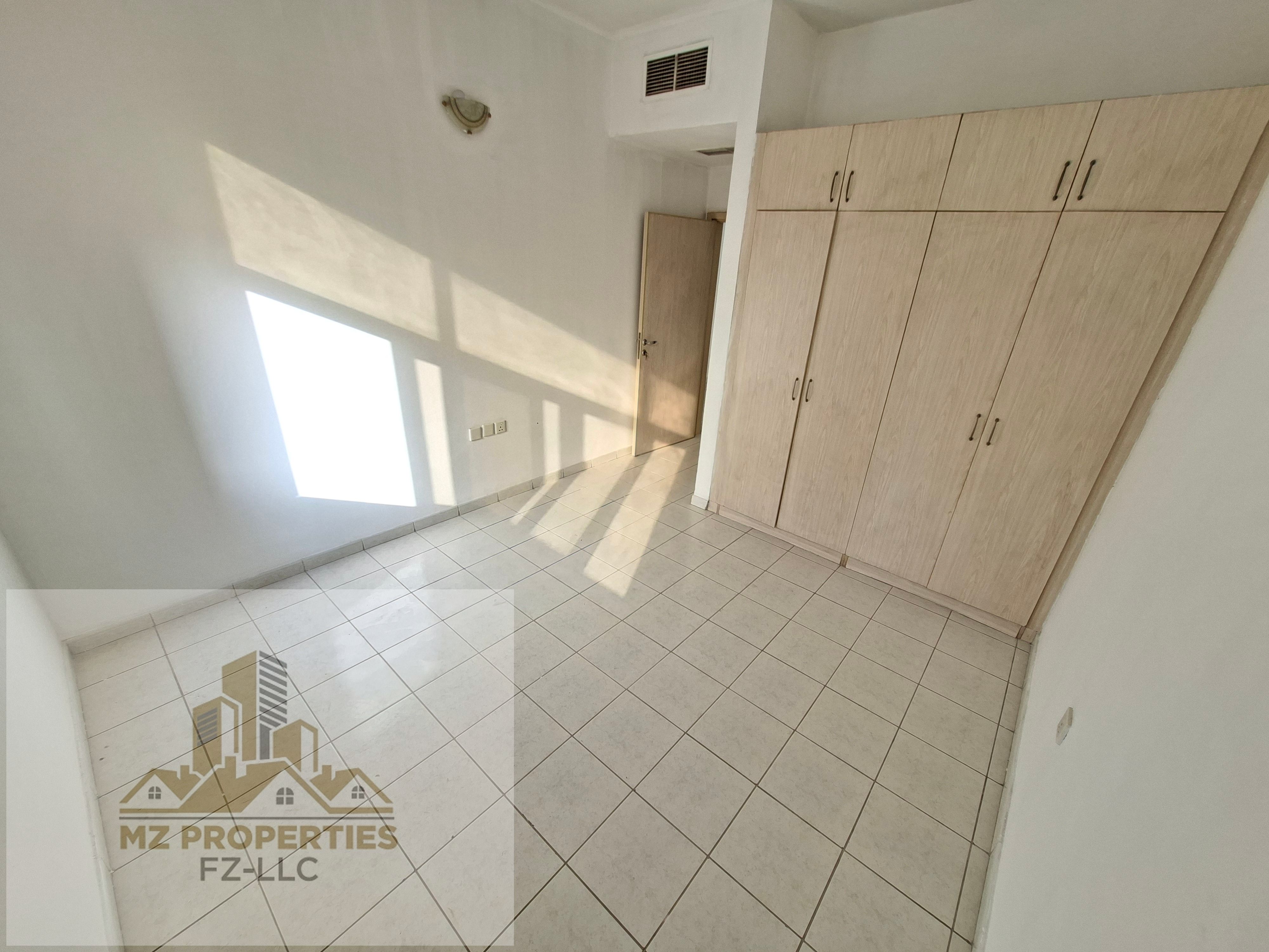 1 BEDROOM FOR RENT IN HEART OF SHARJAH WITH BALCONY AND WARDROBE IDEAL LOCATION IN 29999