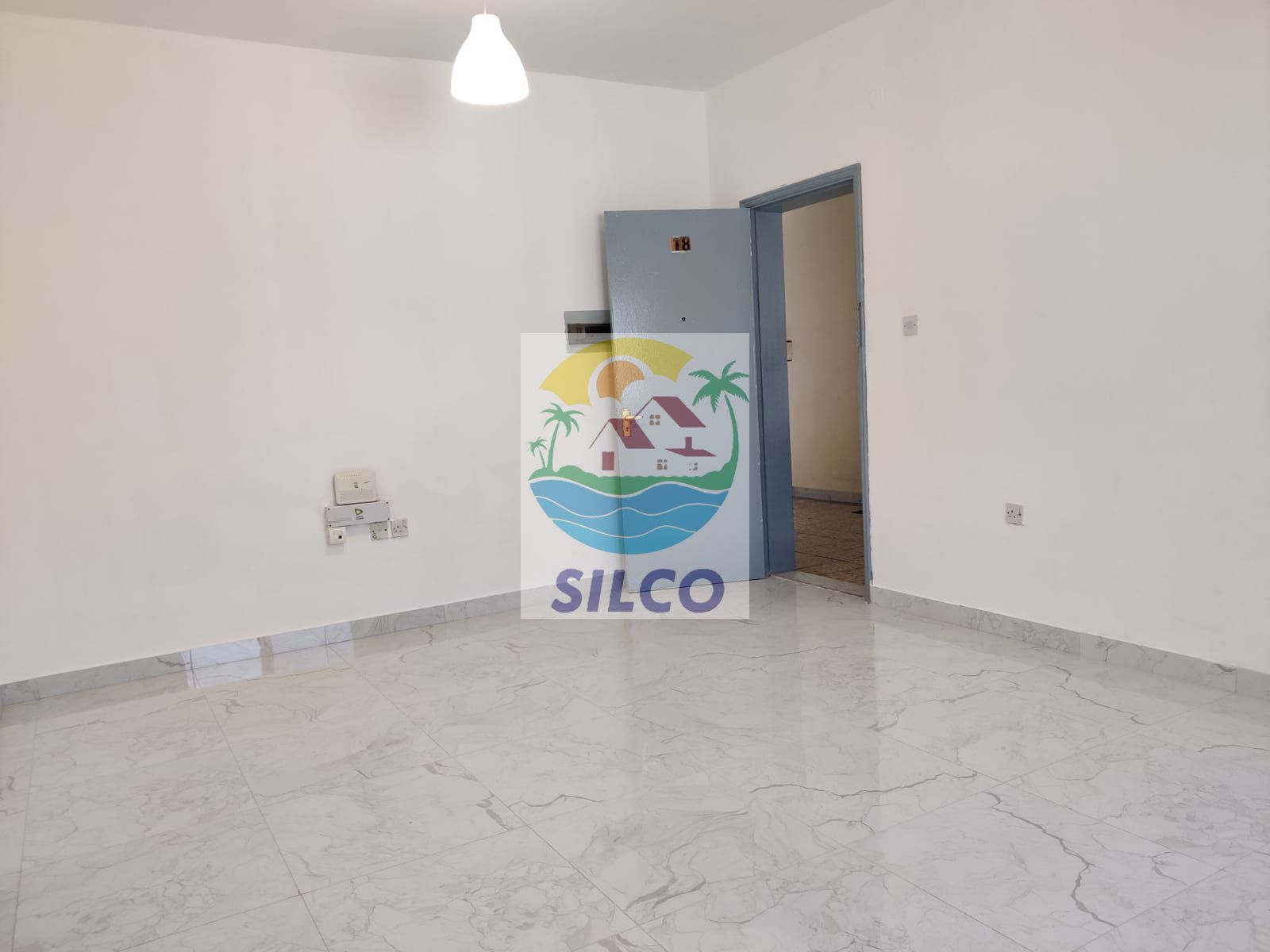 STYLISH STUDIO INCLUDING WATER & ELECTRICITY