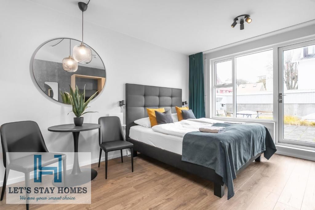 Affordable Luxury | Pool & Gym Access | Free Parking | Near Metro | 24/7 Safe