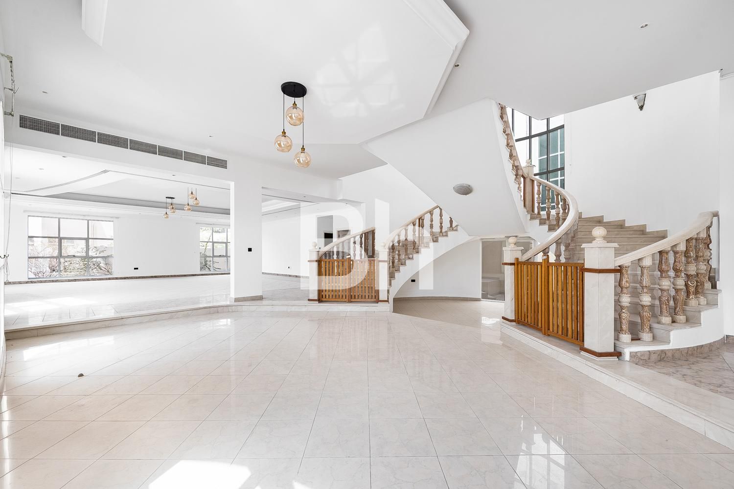 Stunning Twin Villas | Prime Location | Big Plot