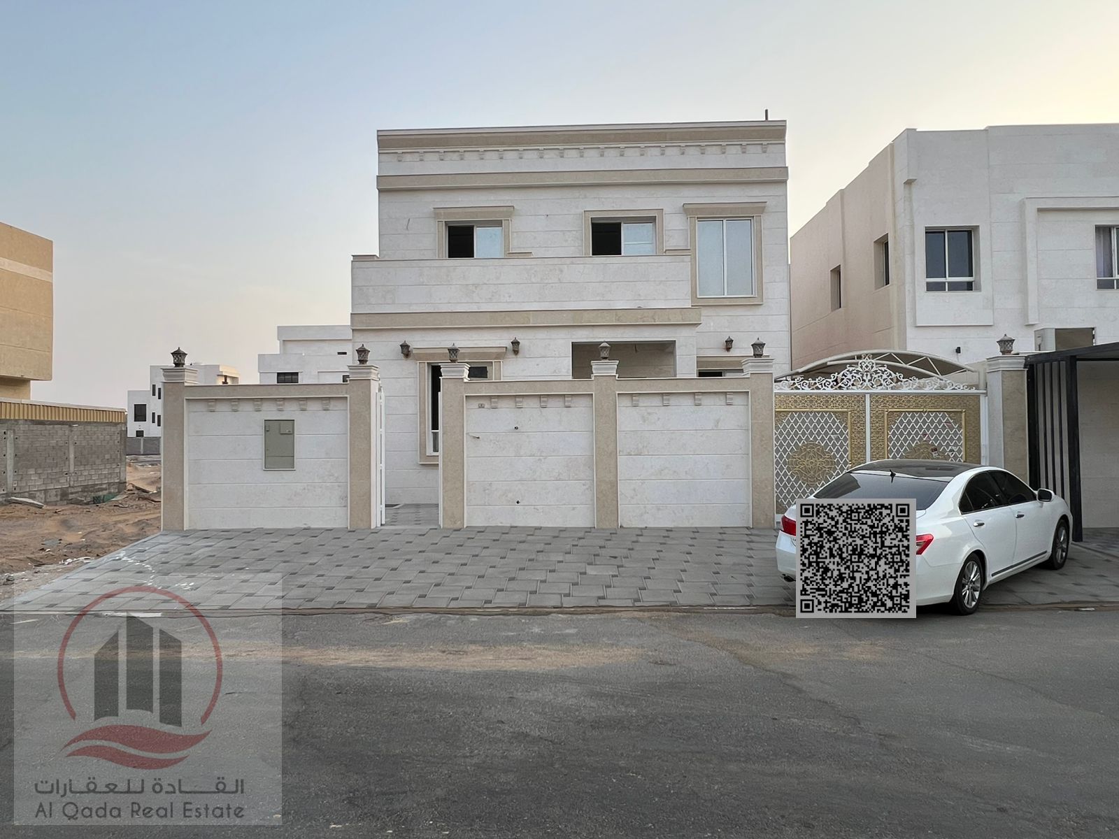For sale: A villa in Ajman Al Zahia, 4 master bedrooms, a living room, and a maid's room. Freehold for all nationalities. Bank financing is possible w