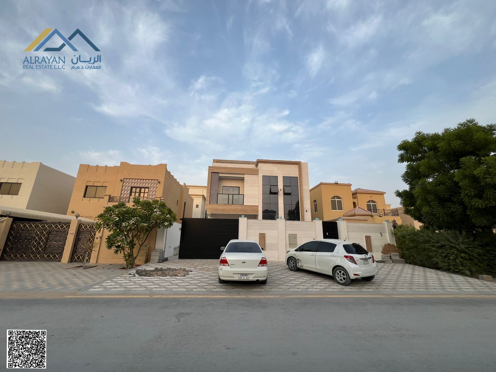 A luxurious villa behind Nesto on the main street, with super deluxe finishing, freehold for all nationalities, with bank financing available.