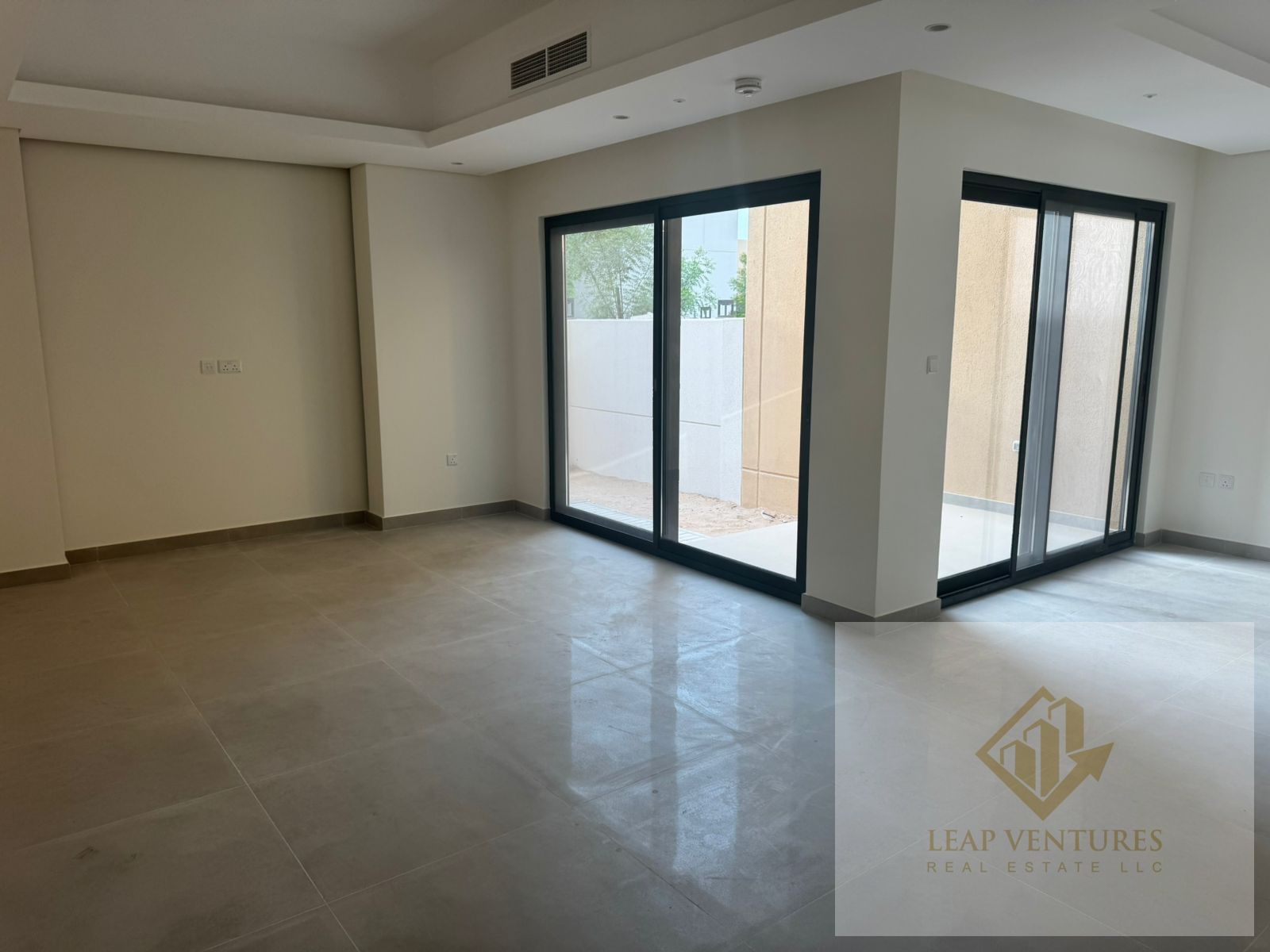 Brand New Villa in sharjah/ Ready to move in / No service charge for 5years/ Prime location / spacious, Furnished