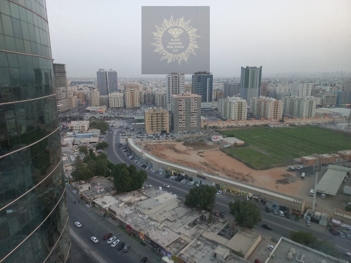 Furnished Office with Glass partition Horizon Tower
