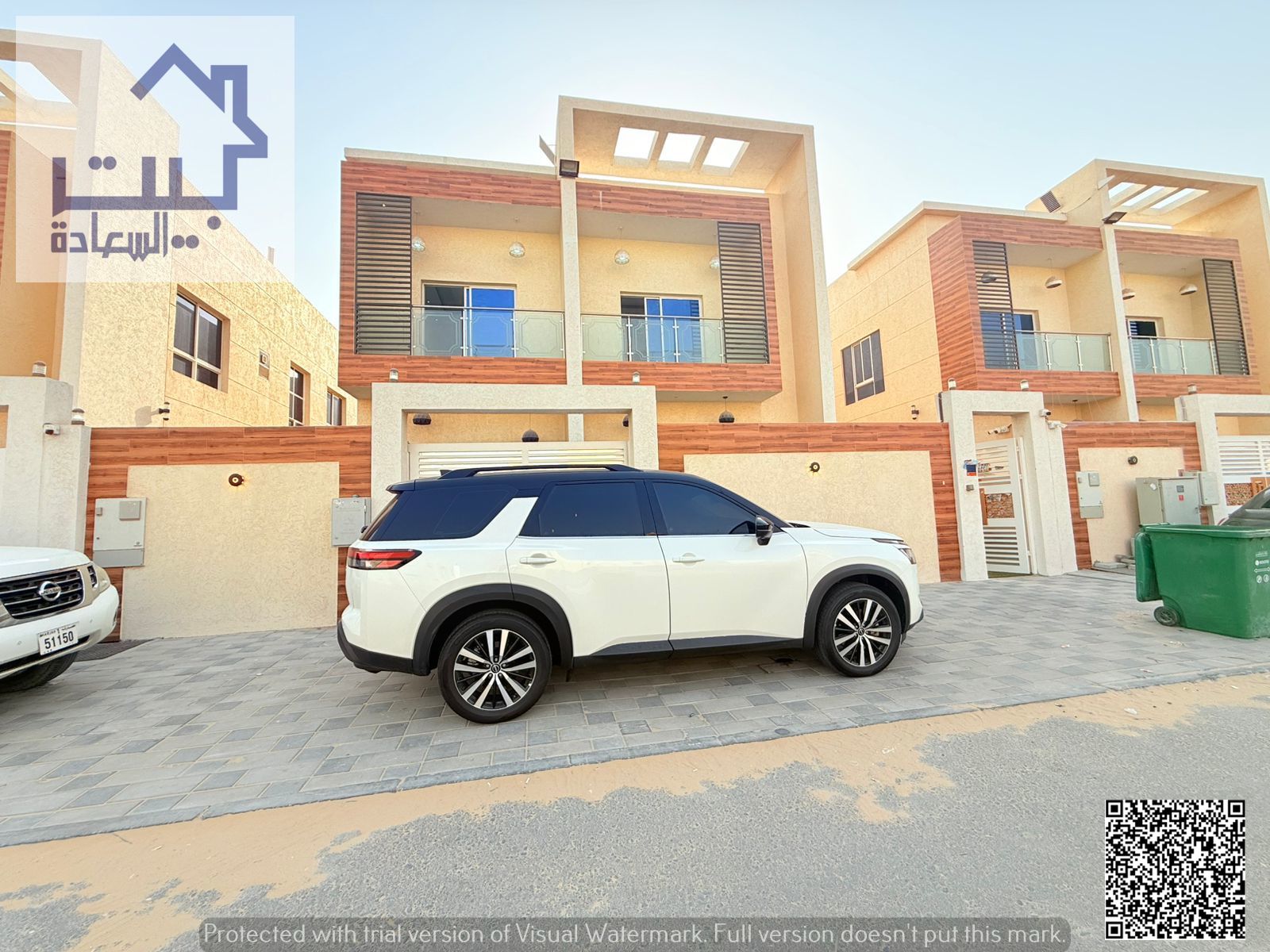 Villa for rent in Al Yasmeen area, distinguished by its strategic location on the main street, spacious areas, distinctive finishes and interior divis
