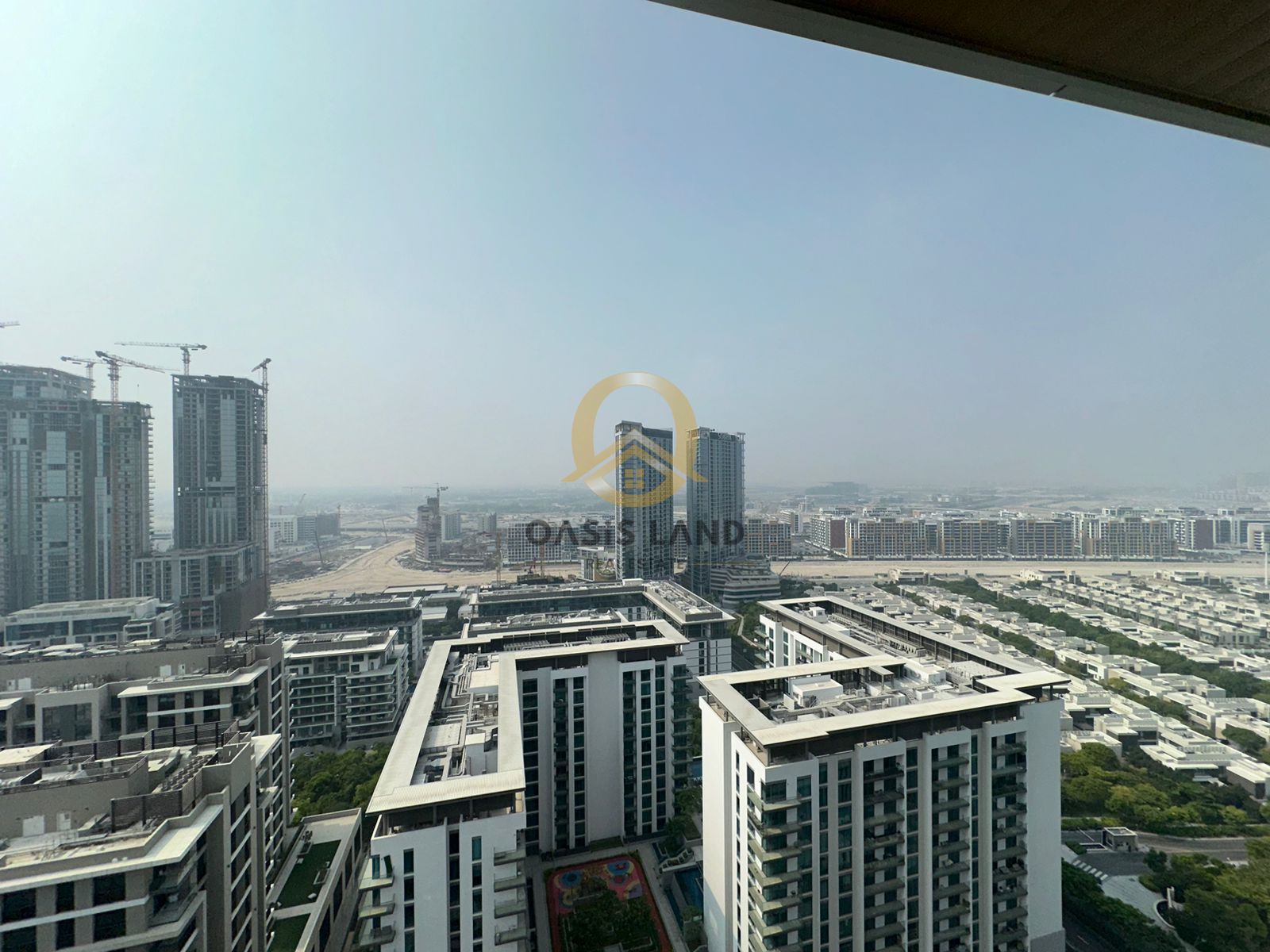 HIGH FLOOR APARTMENT | Skyline Living | Balcony