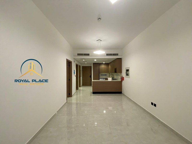 BRAND NEW | MAID ROOM | CHILLER FREE