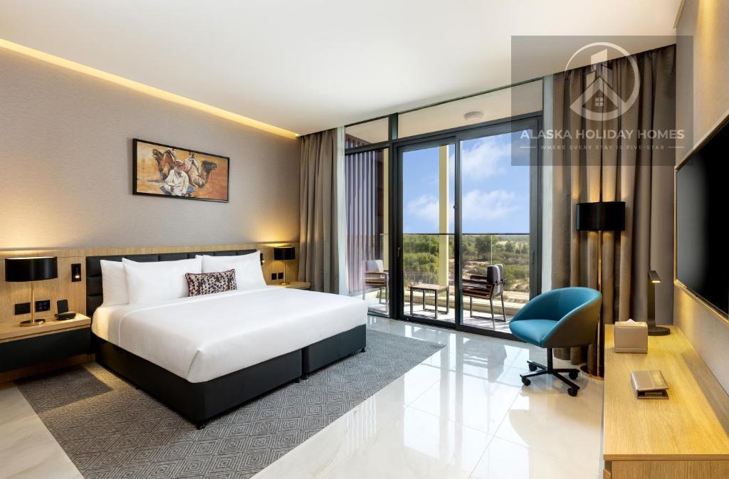 Exclusive | Budget Friendly I Modern I Balcony