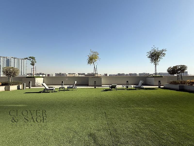 Burj Khalifa View | Modern Unit | Luxury Living