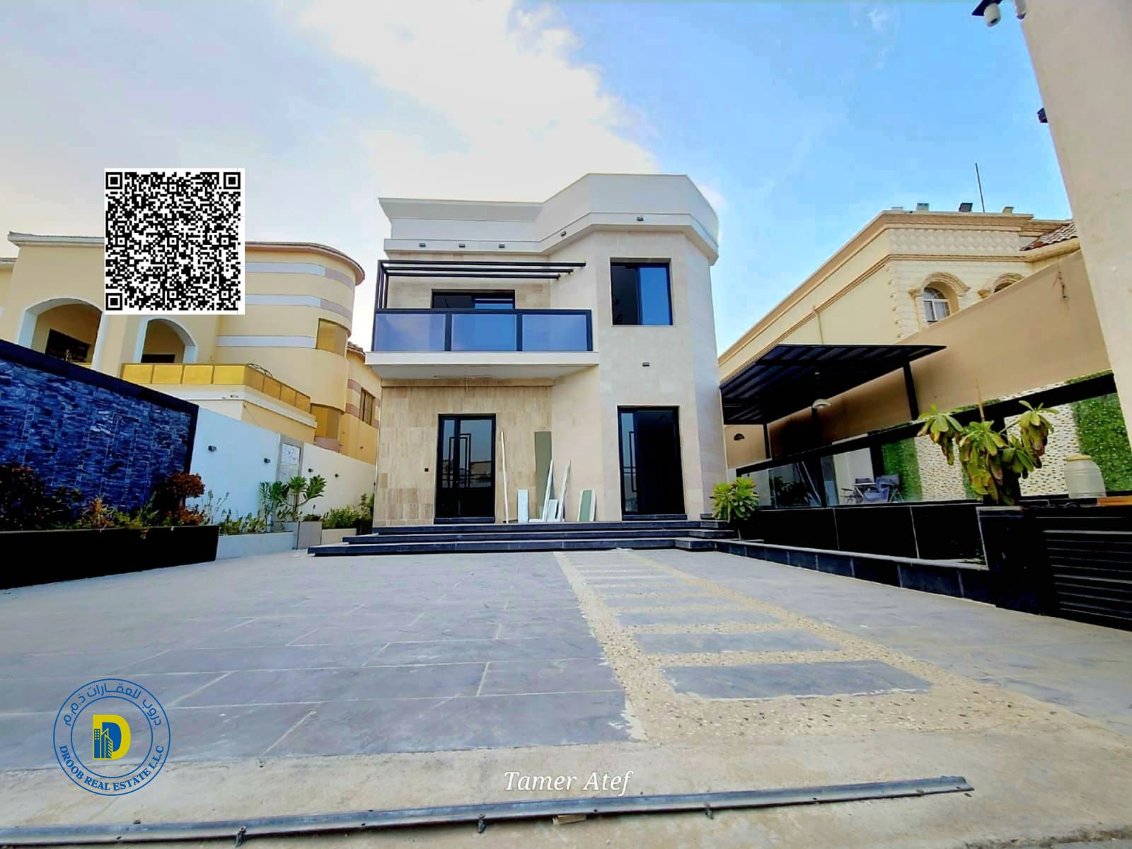 For the owners of luxury, 5-room villa with pool, spacious areas in Al Muwaihat 3 , Ajman, super deluxe finishing, bank financing, freehold