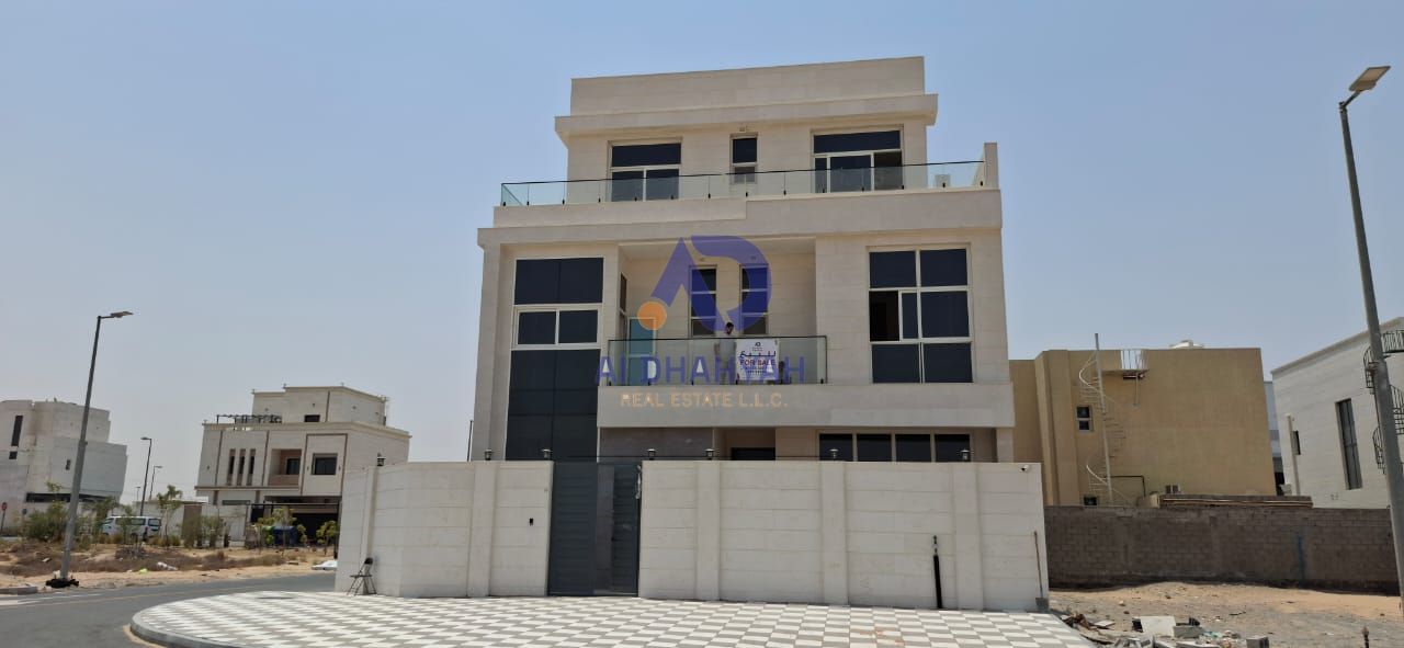 Corner Luxury 6-Bedroom Villa with Private Pool for Sale in Al Hoshi, Sharjah