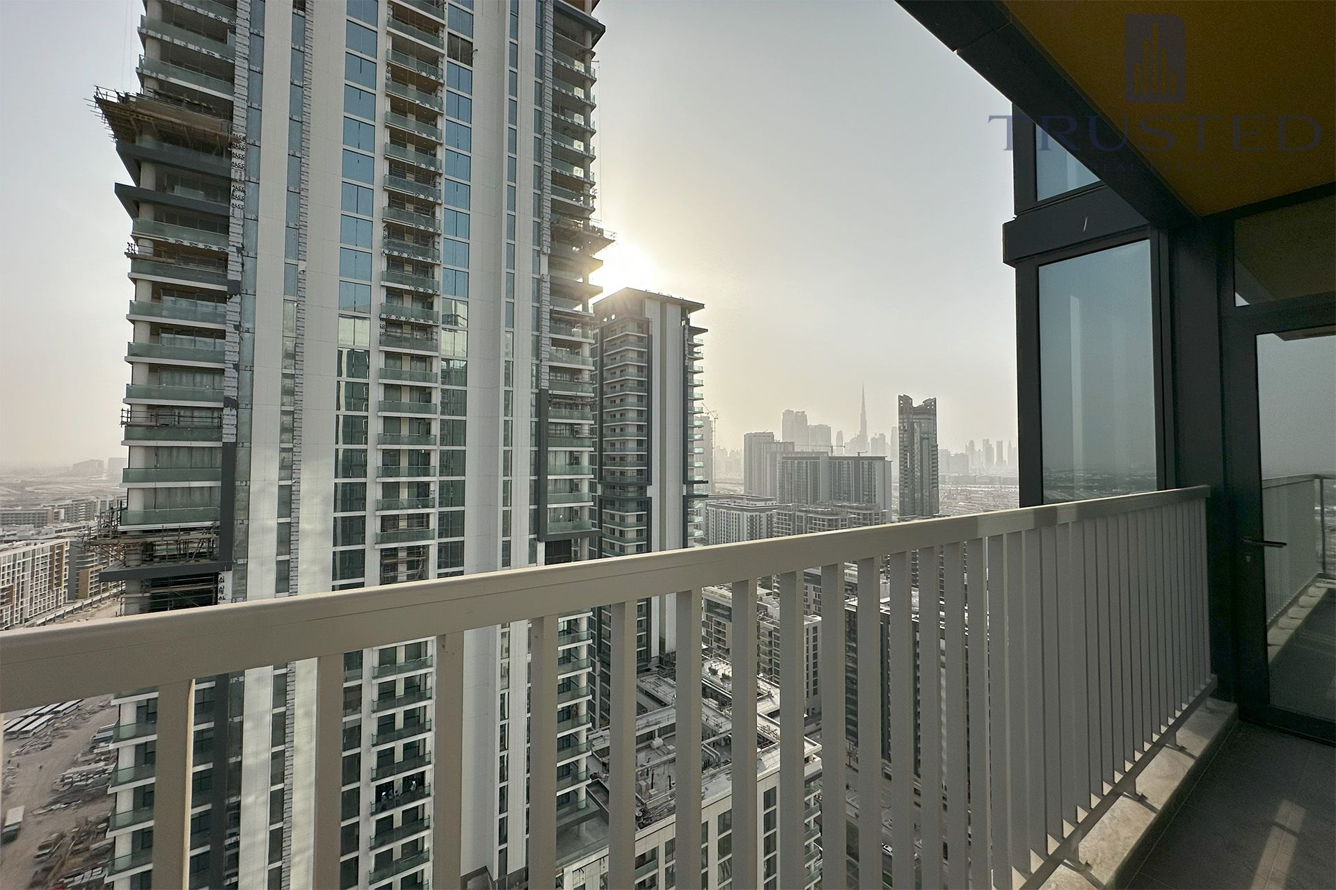 2BR + Study | Unfurnished | Luxury View