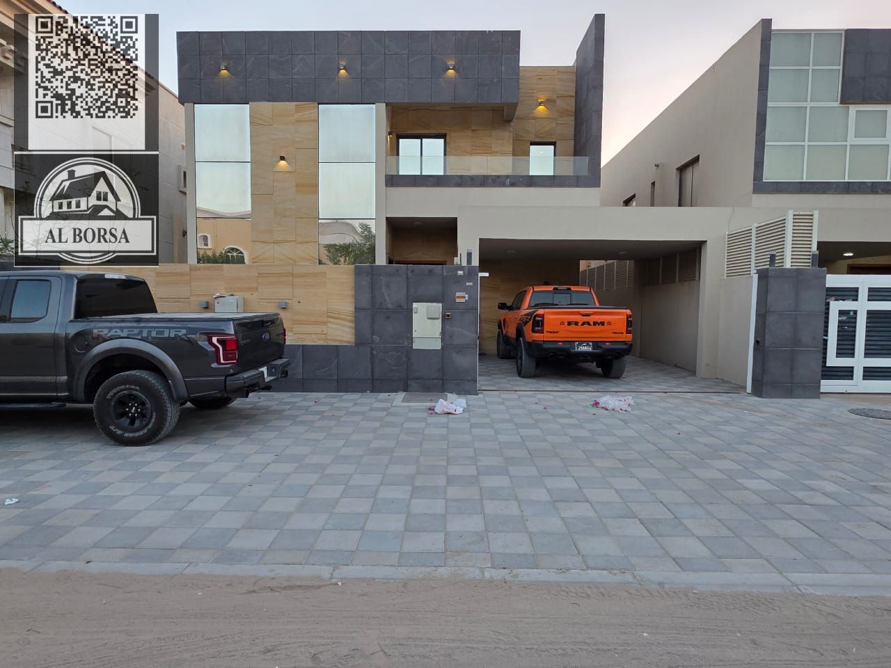 Luxurious villa for sale in Al Rawda 2 - Ajman Land area: 3,700 square feet. Villa age: Only 4 years - in excellent condition. Number of rooms: 5