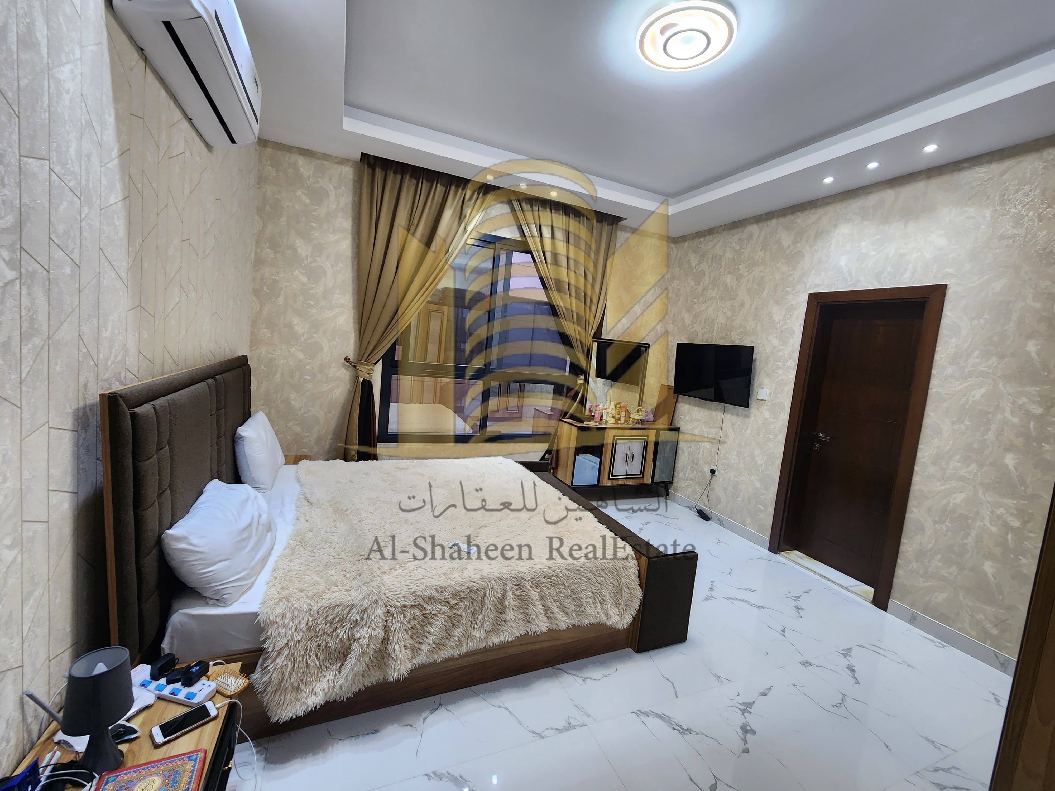 Villa for sale in Ajman, Al-Yasmin area With electricity and water Super Lux Finishing Area 3100 feet Two floors It consists of 5 rooms, a council and a monster hall The villa is free for all nationalities Large spaces, master rooms and double glas