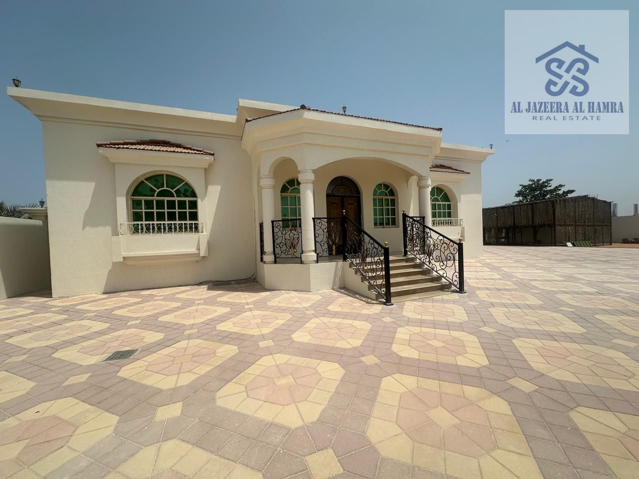 Family Villa with 3Bedrooms with hall & maids room - Hot Deals