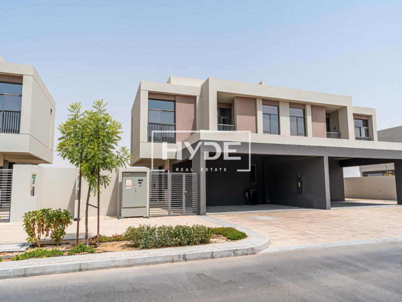 4 Ensuite Bedrooms | Villa with Roof Terrace