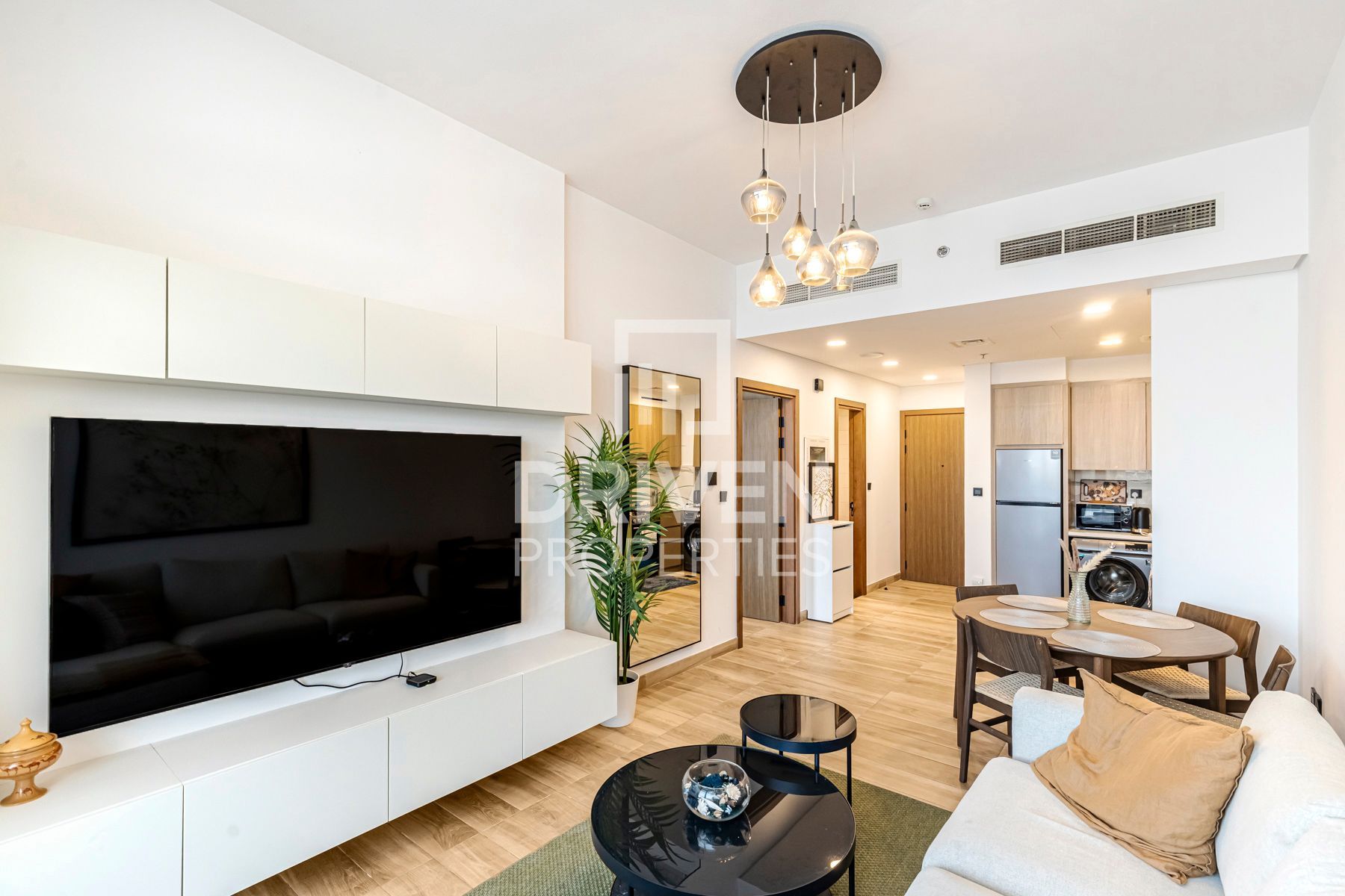 Modern Unit | Fully Furnished | Prime Location