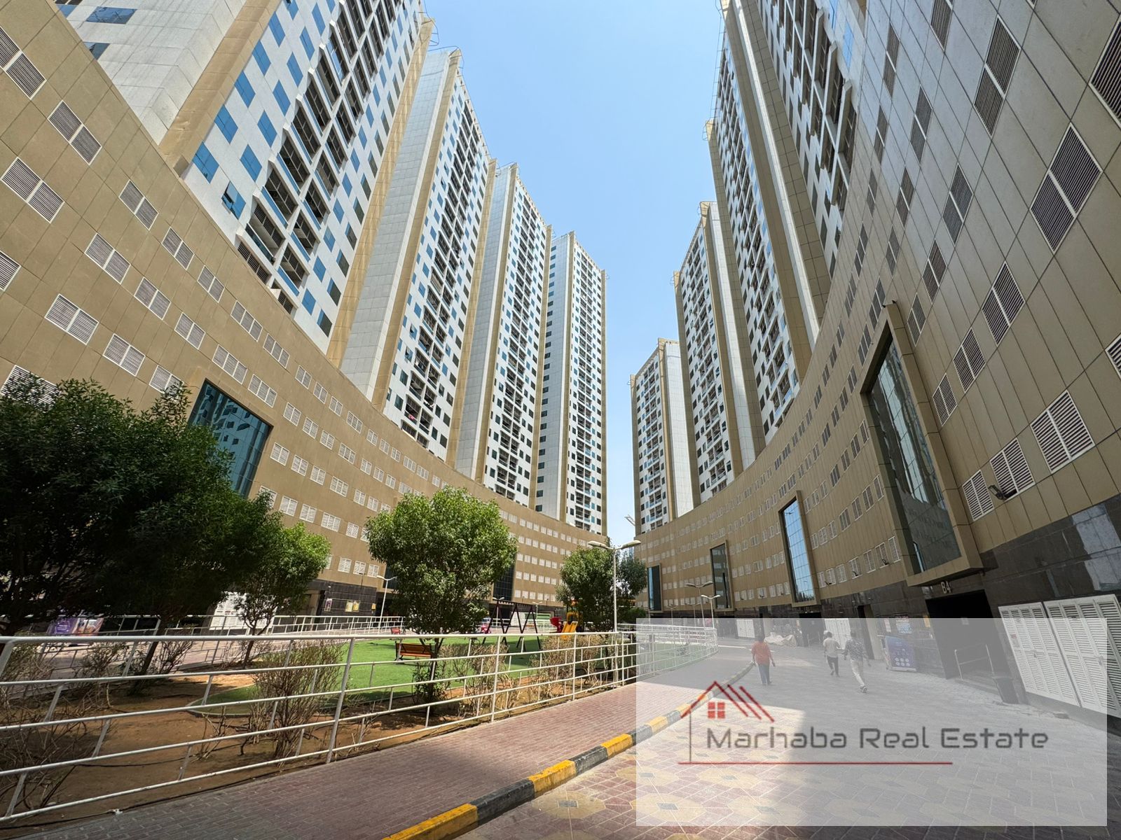 SEA FACING With Parking | Well-Maintained | Only AED 39,000