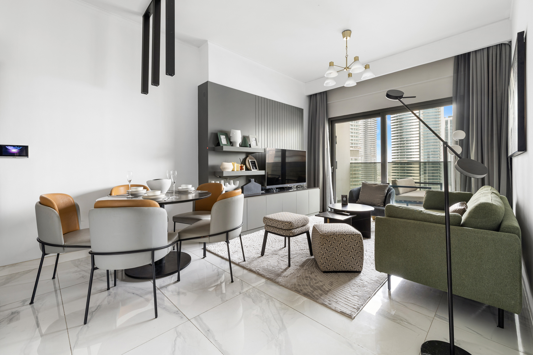 Spacious | 1BR Plus Study Room | Canal View