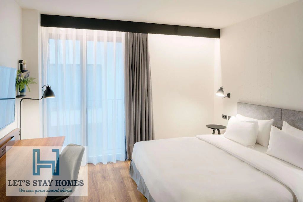 Spacious | Hotel Room | Without Kitchenette | Near Metro | Gym and Pool Access