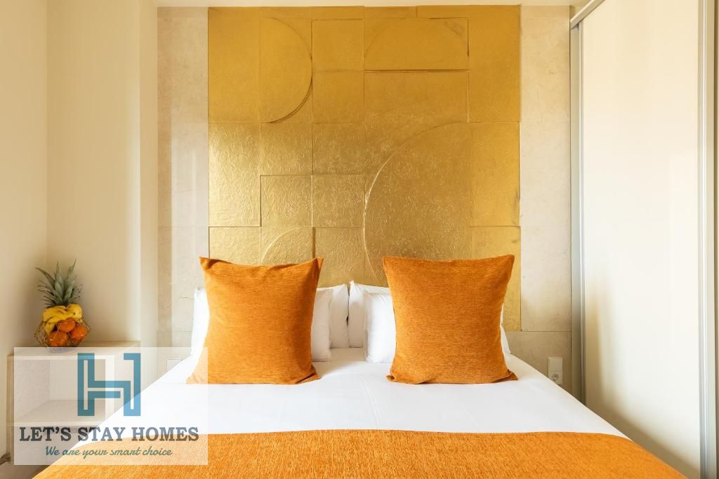 Spacious | One Bedroom | Kitchen | Near Metro | Access to Pool and Gym
